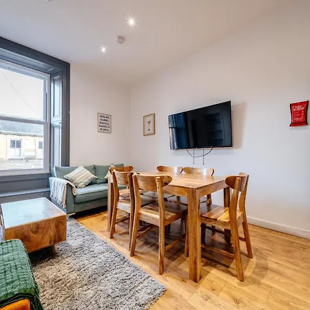 Apartment Duplex Penthouse - 11 Guests 7 Beds 15' Centre *