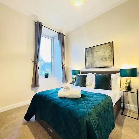 Classic Centre * Edinburgh