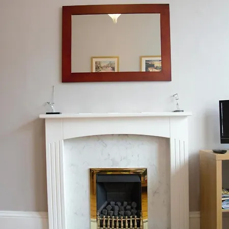 Elm Row Spacious And Apartamento