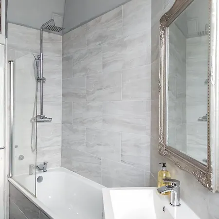 Appartamento Beautiful Georgian New Town 2 Bed *