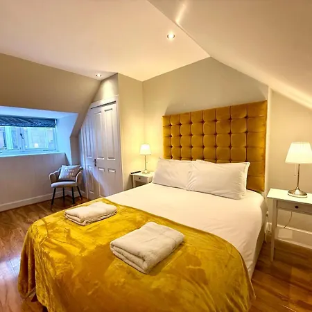 Historic Mews House 2br In Centre Appartement *