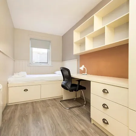 Apartment Meadow Court Edinburgh