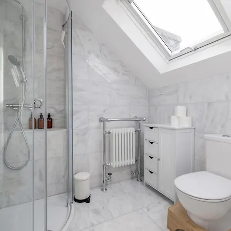 Lejlighed Barnton Grove Getaway Edinburgh