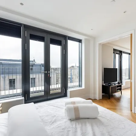 Daire Bnbnova - Royal Mile & Castle - 3br 2ba Penthouse