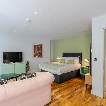 Dragon Luxury Serviced At Alva Street Apartmán Edinburgh
