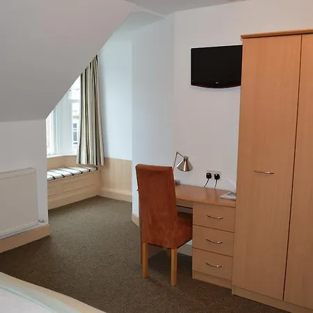 Mw Townhouse 4*