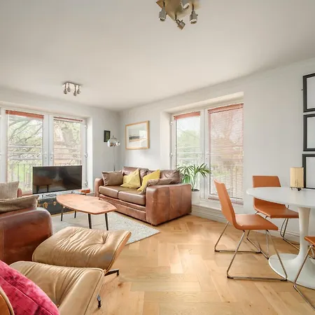Pilrig Heights 2 Bedroom - *
