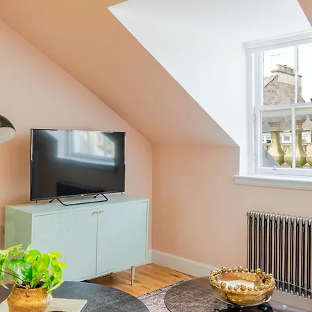 Dragon Luxury Serviced At Alva Street Apartmán