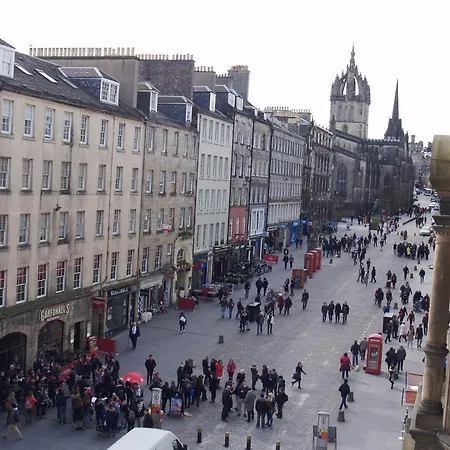 Royal Mile Mansions Apartmán