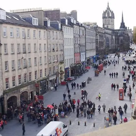Royal Mile Mansions Apartmán