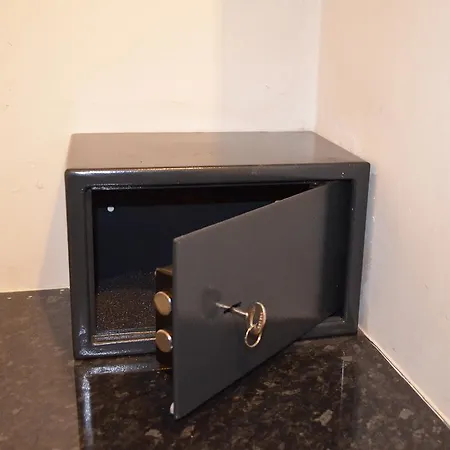 Lothian City Center Apartment