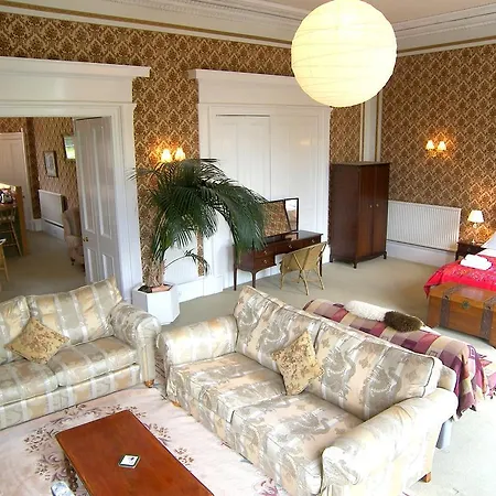 Regent Terrace, And Charming, Quiet Apartamento