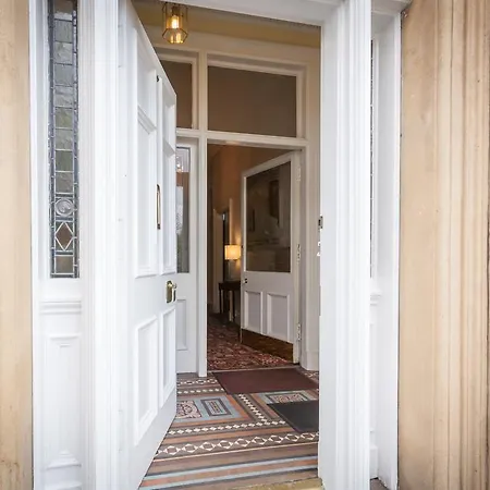 Πανσιόν Kingsley Guest House 3*