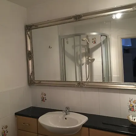 Apartment Lochrin Edinburgh