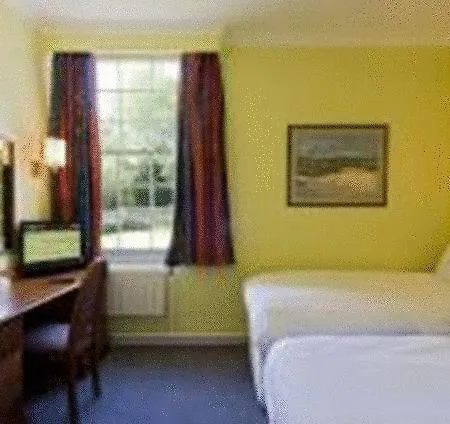 Hotel Ellersly House 3*