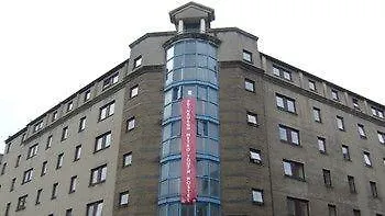 Auberge de jeunesse Metro *