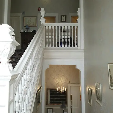 Pensjonat Ashgrove House 3*