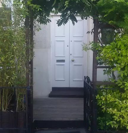 بيت ضيافة Leith House إدنبرة