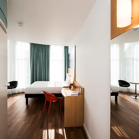 Ibis Centre South Bridge - Royal Mile