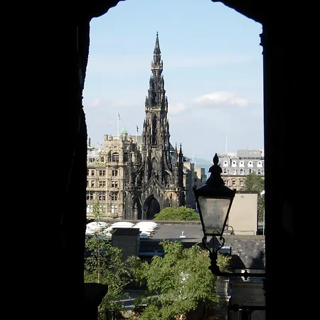 Hotel Express - Royal Mile By Ihg 3*