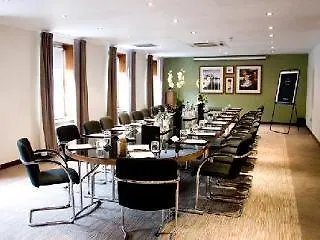 派克斯爱丁堡城市酒店 酒店