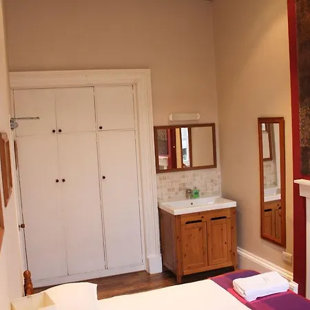 Dene Guest House, New Town Penzion