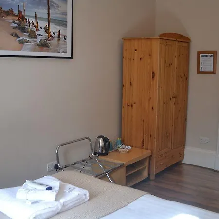Dene Guest House, New Town 3*