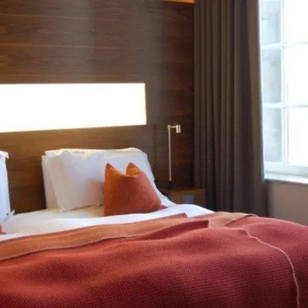 Hotel Doubletree By Hilton Centre 4*