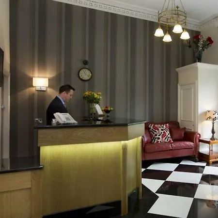 Hotel Royal Ettrick 3*