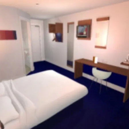 Travelodge Queen Street Эдинбург