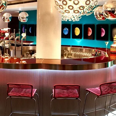 Hotel Radisson Collection Hotel, Royal Mile 5*