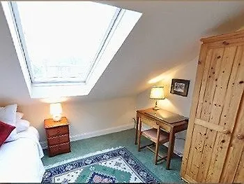 19 Meadow Place Hotel 2*