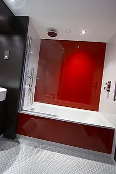 فيليدج 4*