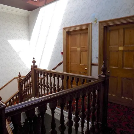Gifford House