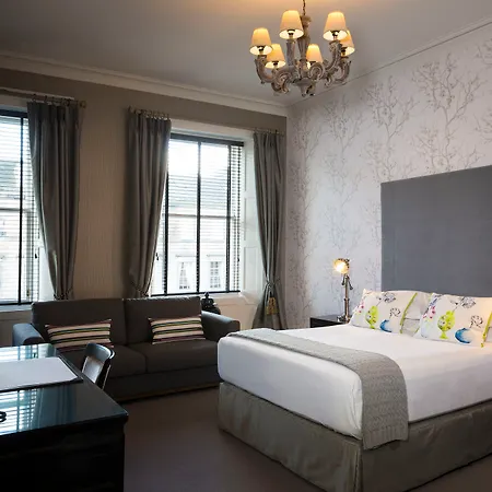 Nira Caledonia 4*