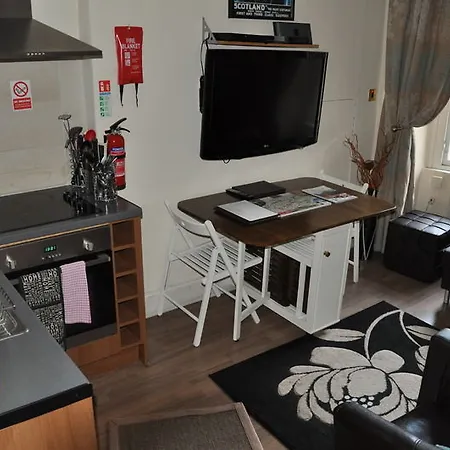 - Royal Mile Apartment Edinburgh