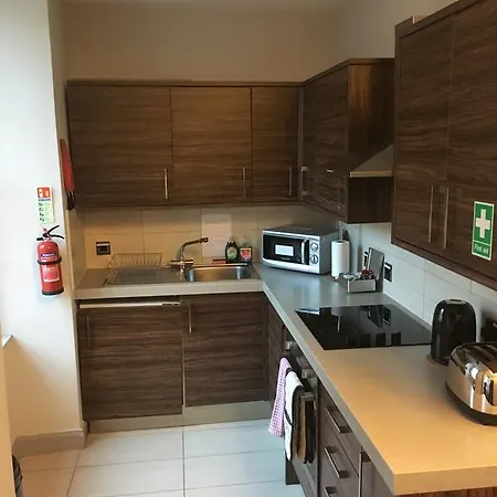- Royal Mile Apartment *