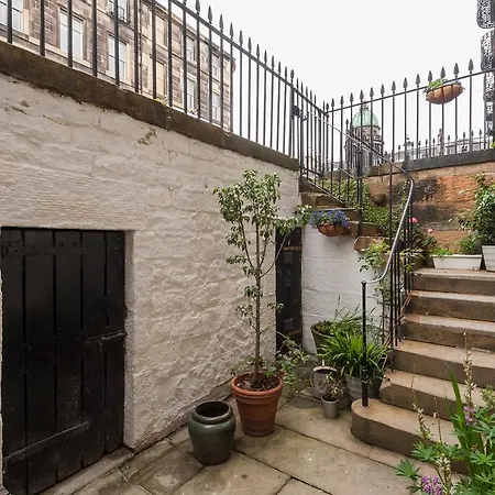 The Alva Street * Edimburgo