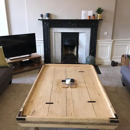 Howe Street Apartment Apartment