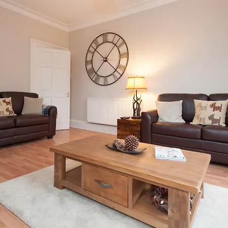 The Raeburn Place