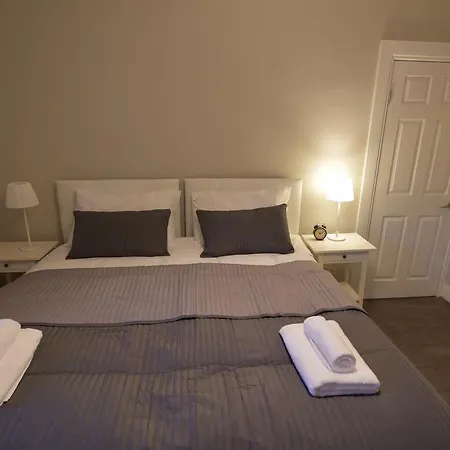 Meadowbank House Luxury אדינבורו