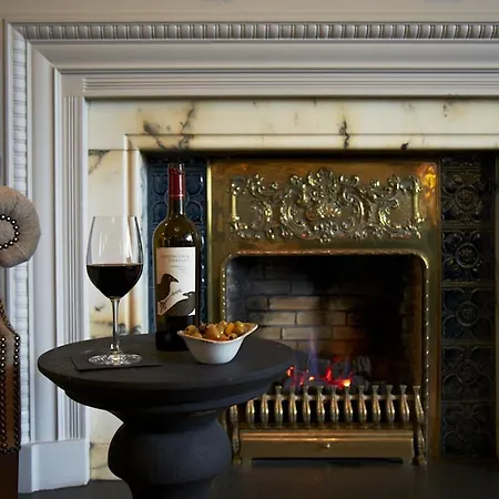 The Roseate - Small Luxury Of The World Hotel