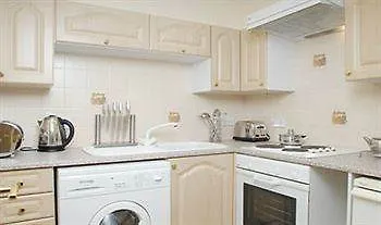 Edinburgh Aparthotel Aparthotel 4*
