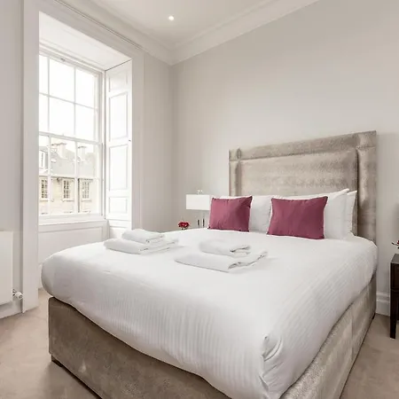 Destiny Scotland - Chisholm Hunter Appartement *