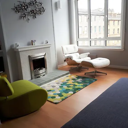 Lothian City Center Apartment *