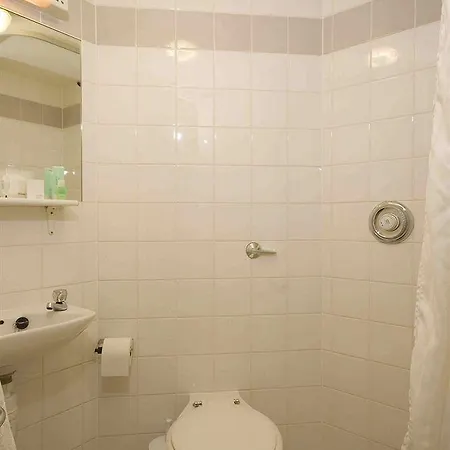 Km Hotel 3*