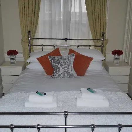 Townhouse 3* 爱丁堡