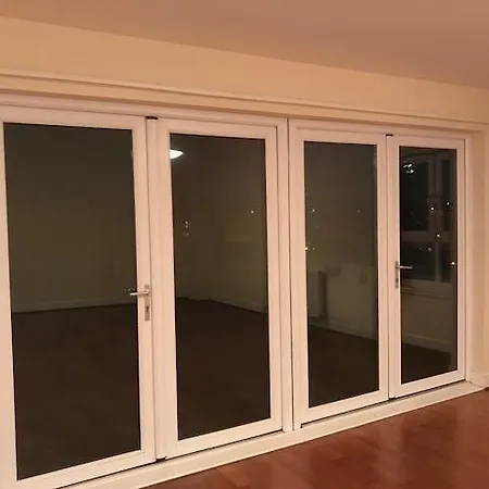 3 Bedroom Penthouse With Rooftop / Balcony & Parking Daire