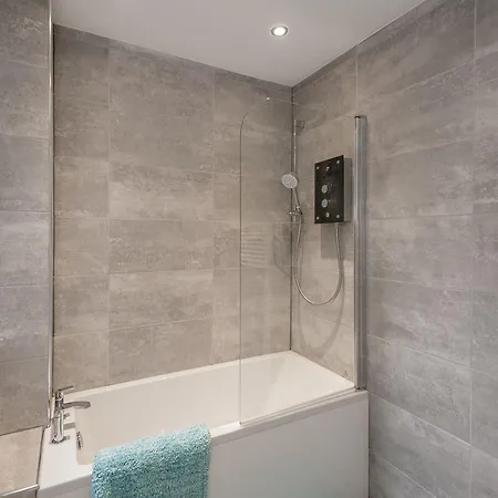 The Fettes Court Apartment Edinburgh