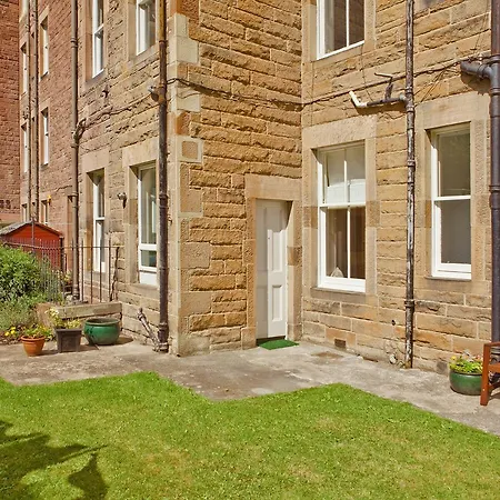 Lägenhet The Address - Classic Marchmont Charm *